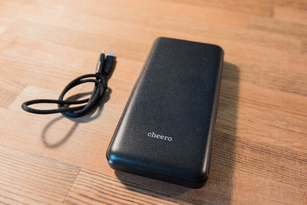 MacBook Proを45W出力で充電できる最強モバイルバッテリー「cheero Power Deluxe 20100mAh」【PR】