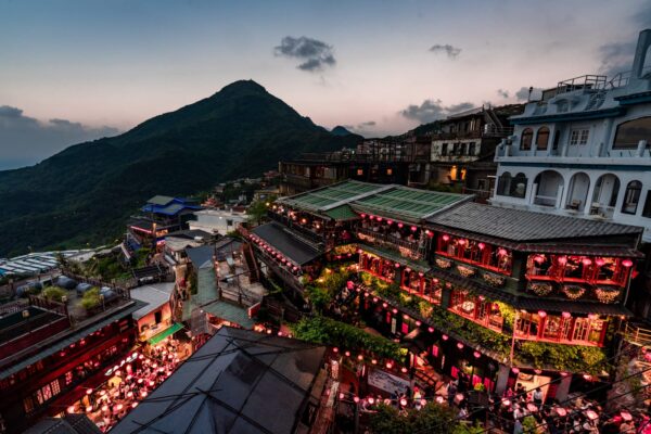 【你好台湾】九份で夜景を撮るならここ一択!海悦楼茶坊から最高の景色を眺める