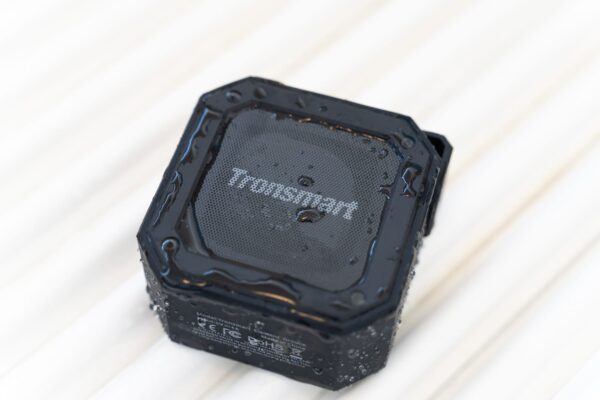 USB Type-C充電に対応したIPX7防水Bluetoothスピーカーをレビュー。音質とAndroidでの利用時に難あり