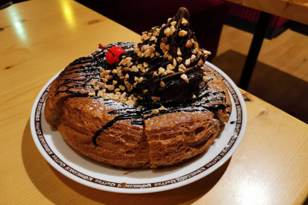 コメダ珈琲店で今日から始まったゴディバ監修「ショコラノワール」を食べてきた