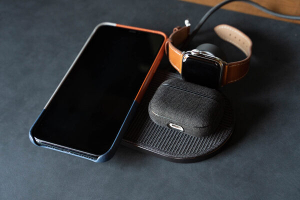 Native Union『DROP XL WIRELESS CHARGER』レビュー。アルミニウムのデザインが良いApple Watch対応ワイヤレス充電器