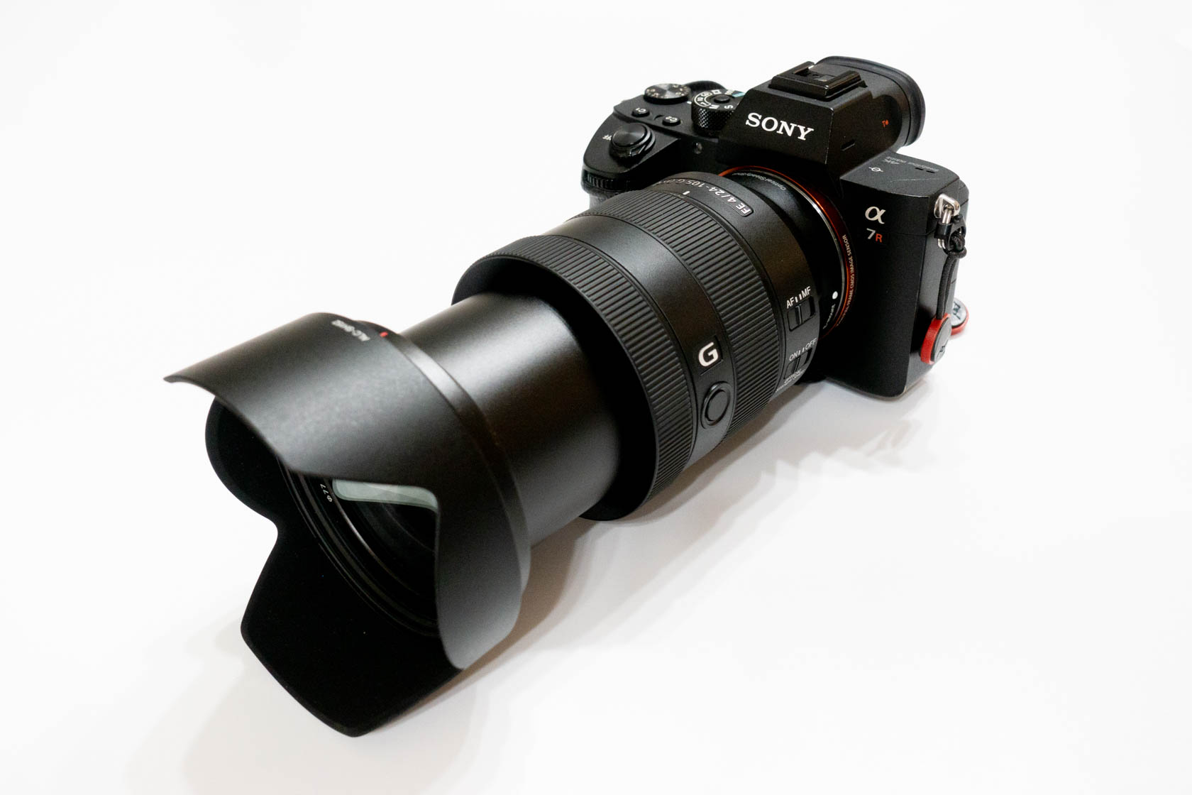 ソニーフルサイズ用レンズ『SEL24105G 24-105mm F4 G』レビュー。【中古】 【並品】 ライカ ズミルックスM 50mm F1.4 E43 ブラック。フル 