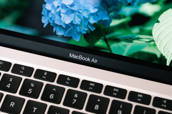 M1 MacBook Airからの乗り換えを考える | M3 MacBook Air、あるいは