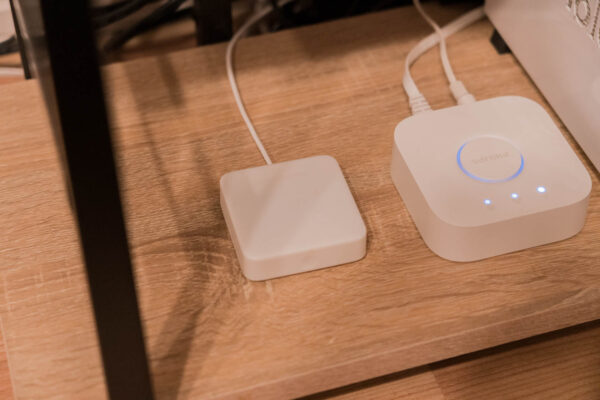 【Amazonブラックフライデー】飲み会1回分の投資でスマートホーム化できる『SwitchBot ハブミニ』は買って損のない一品