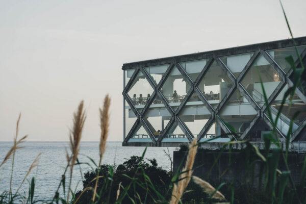 太平洋に面した高知カフェ・SEA HOUSEで海を眺めながらティータイムを過ごしてきた