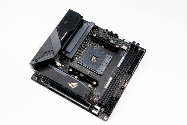 【自作PC】マザーボードが壊れてしまったのでASUS『ROG STRIX B550-I GAMING』を購入した
