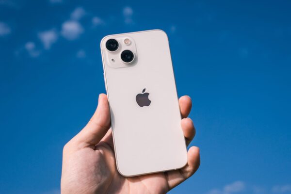 iPhone 13 miniを1年使ったレビュー。コンパクト&高性能で無くなるのが惜しいモデル
