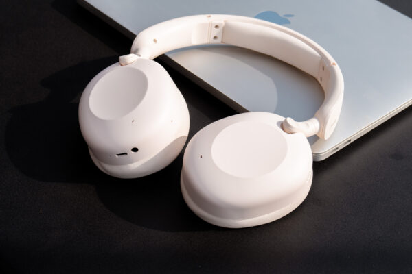 1万円以下でノイズキャンセリング搭載、北欧生まれのワイヤレスヘッドホン『Sudio K2』レビュー