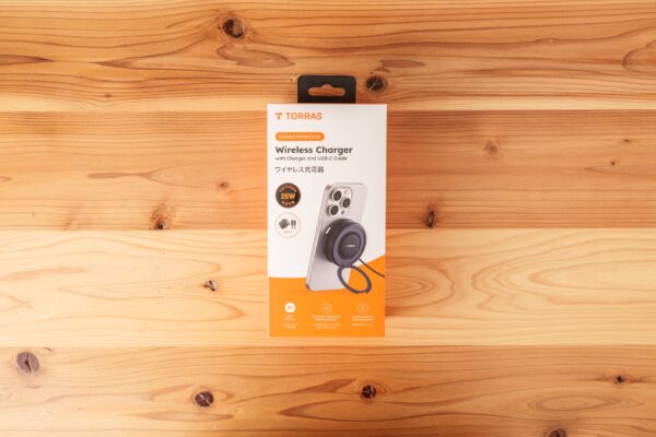 TORRAS『Ostand PolarCircle Qi2 25W』レビュー。強力な冷却機構とスタンド内蔵のワイヤレス充電器